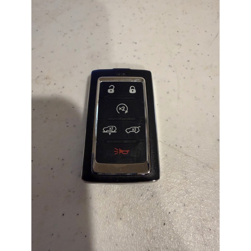 OEM Jeep Key Fob Remote 6-Button Unisex OS Black Excellent
